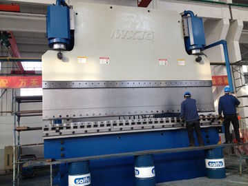 Máquina horizontal de la prensa hidráulica 800 toneladas profundidad 1250m m de la garganta de 6 M