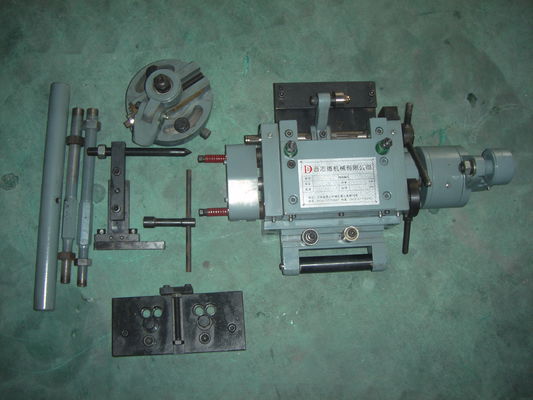 Línea de alimentación de bobina de controlador PLC de pantalla táctil con un rango de espesor de bobina de 0,3 mm a 6 mm y una capacidad de peso de bobina de 5 toneladas