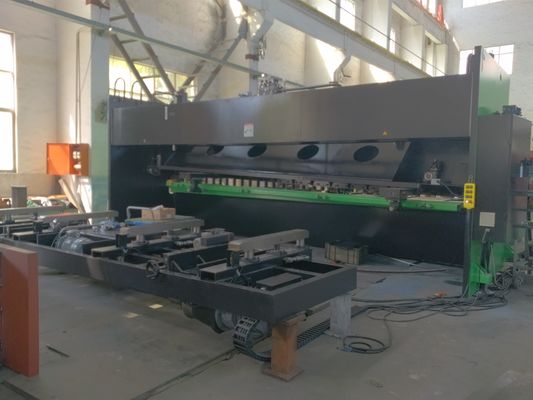 16 mm de espesor Control numérico por ordenador Máquina de afeitar hidráulica Sistema de control CNC Cortador de metal industrial duradero